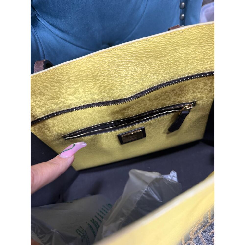 Fendi Canvas Ombré Yellow Roll tote EUC - Picture 9 of 10